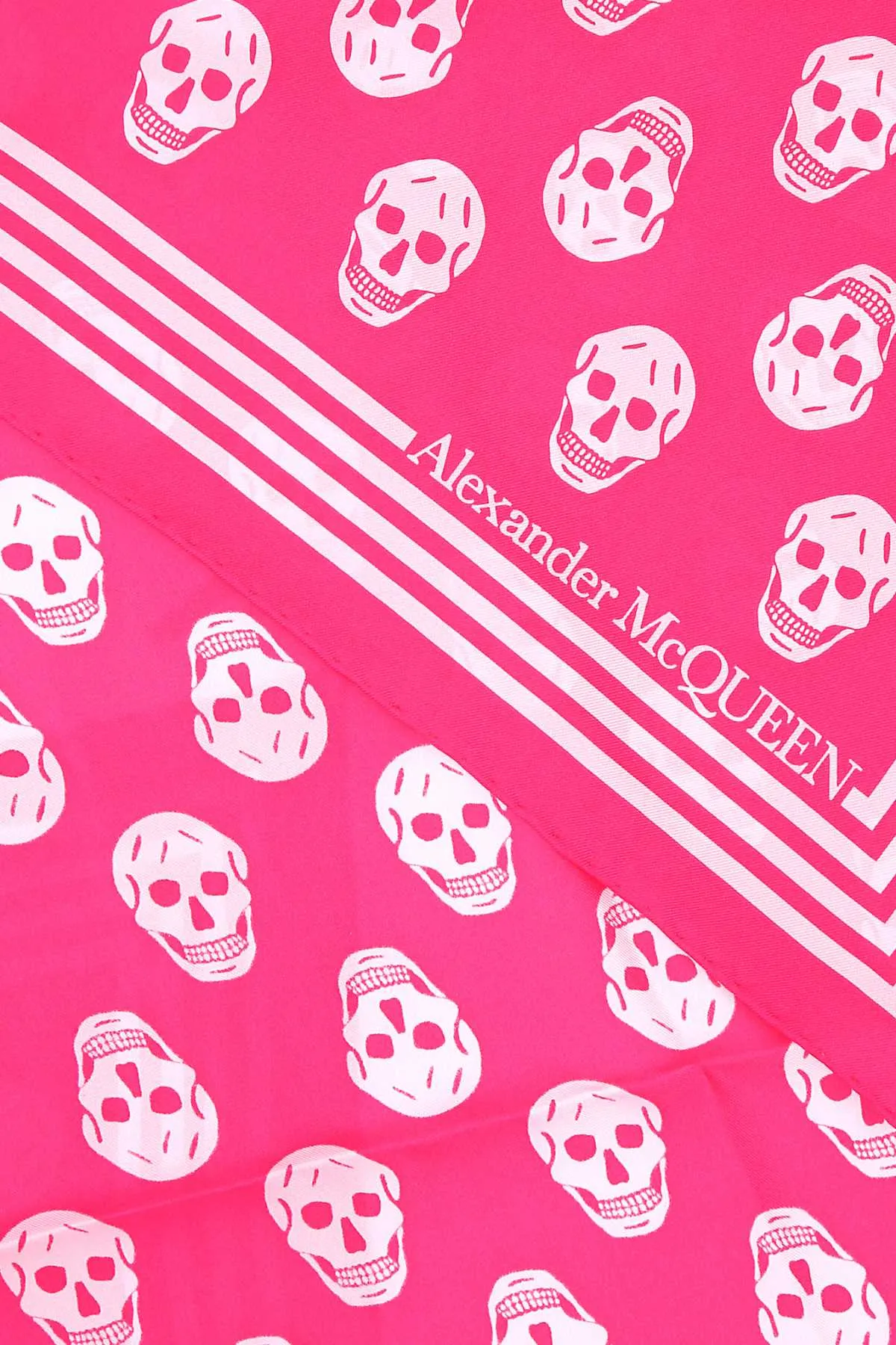 Alexander McQueen All-Over Skull Printed Scarf