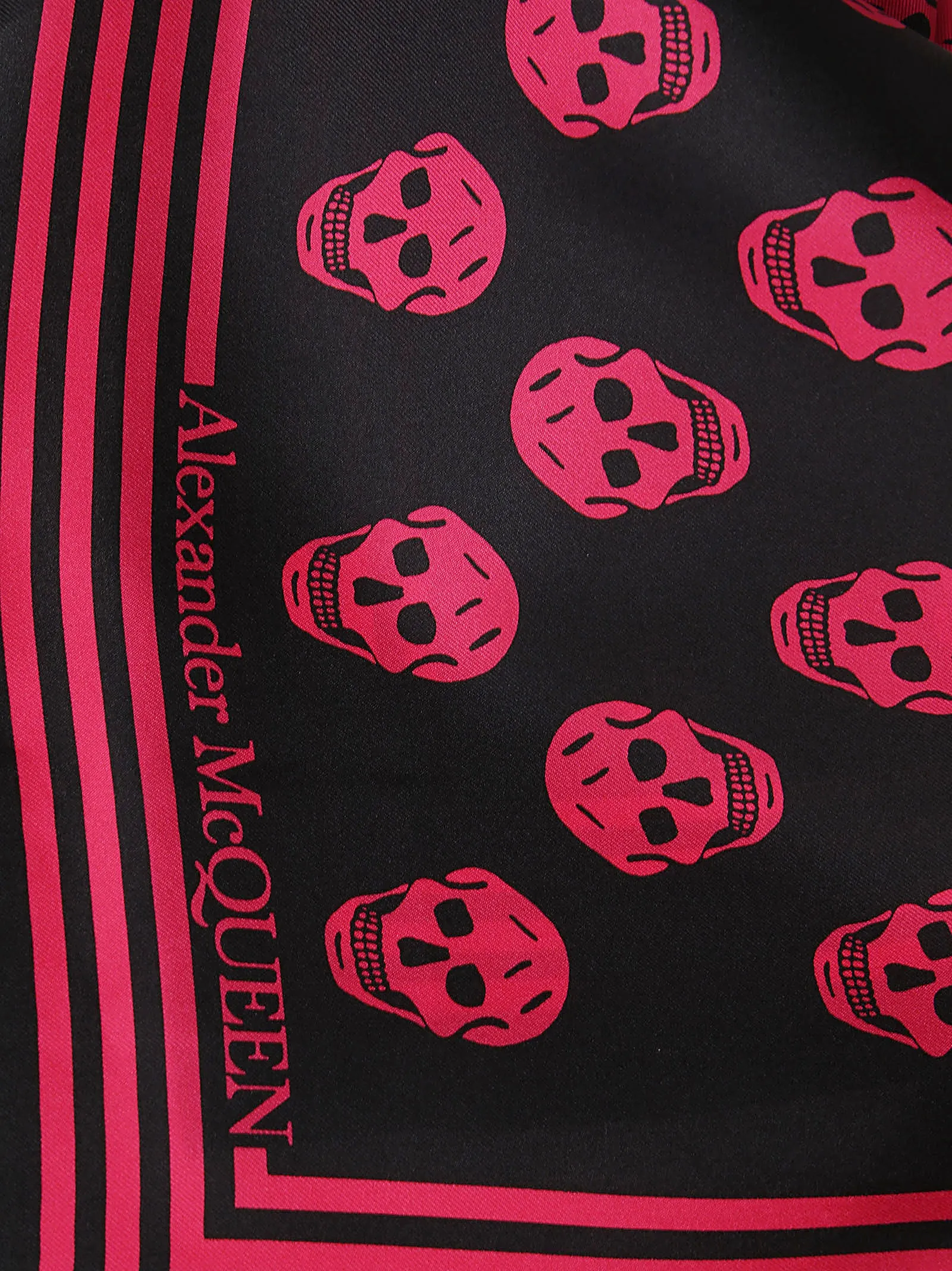 Alexander McQueen Allover Skull Print Scarf