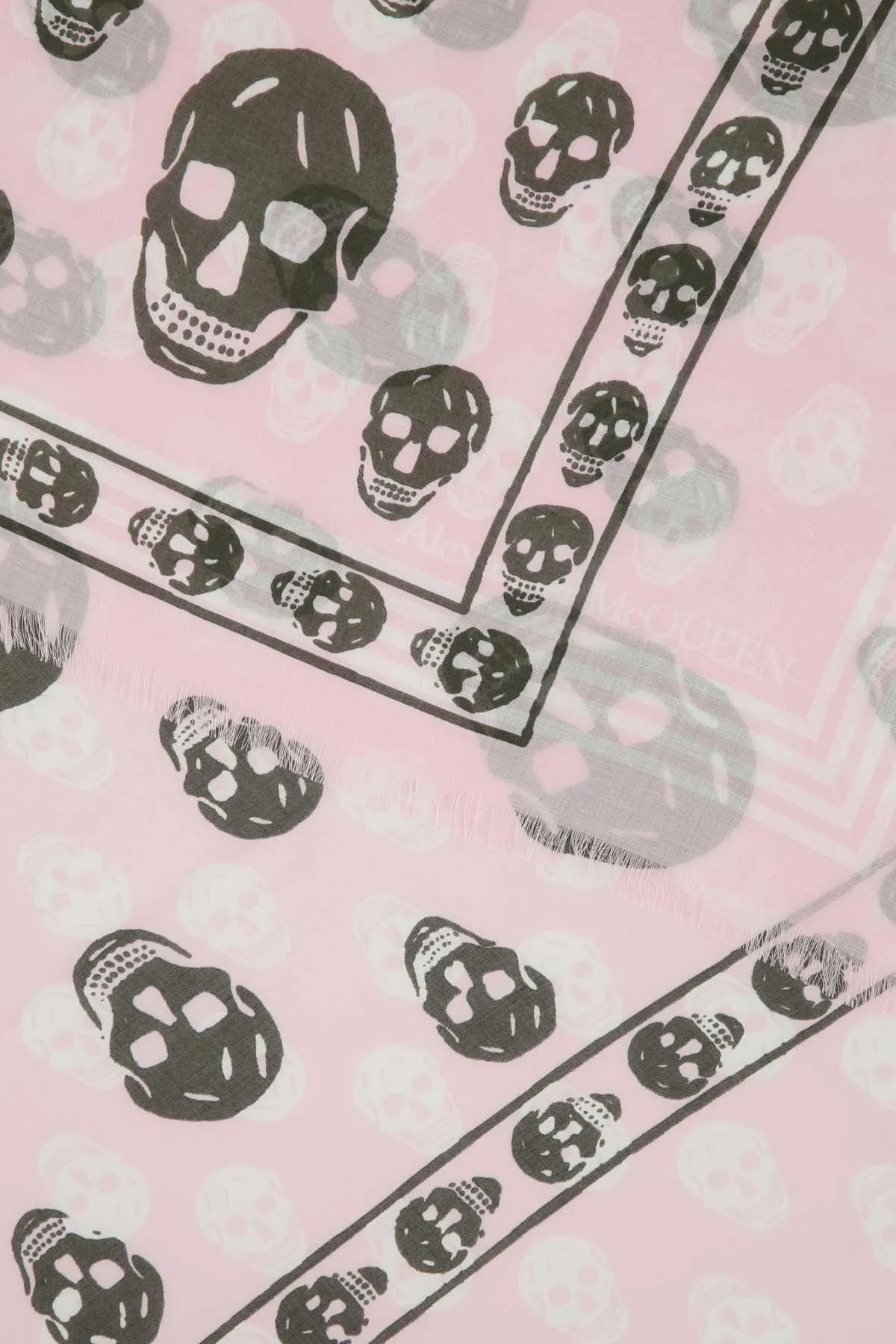 Alexander McQueen Skull Printed Frayed Edge Scarf